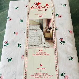 Cath Kidston Lace Ditsy Pink Floral Twin Sheet Set NWT